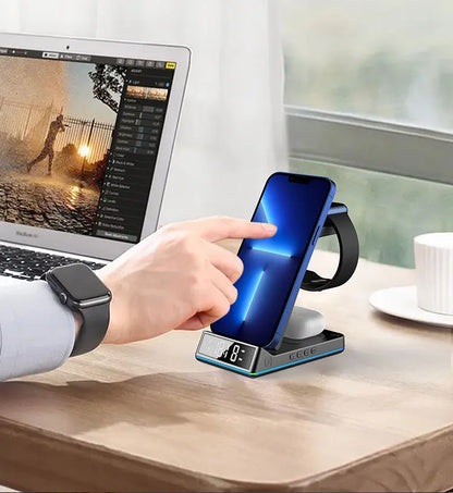 2024 Hot Sale Portable Wireless Charger Z06 LED Alarm Multicolor ABS Travel Clock Light 10W Output SCP OTP Black Phone Accessory